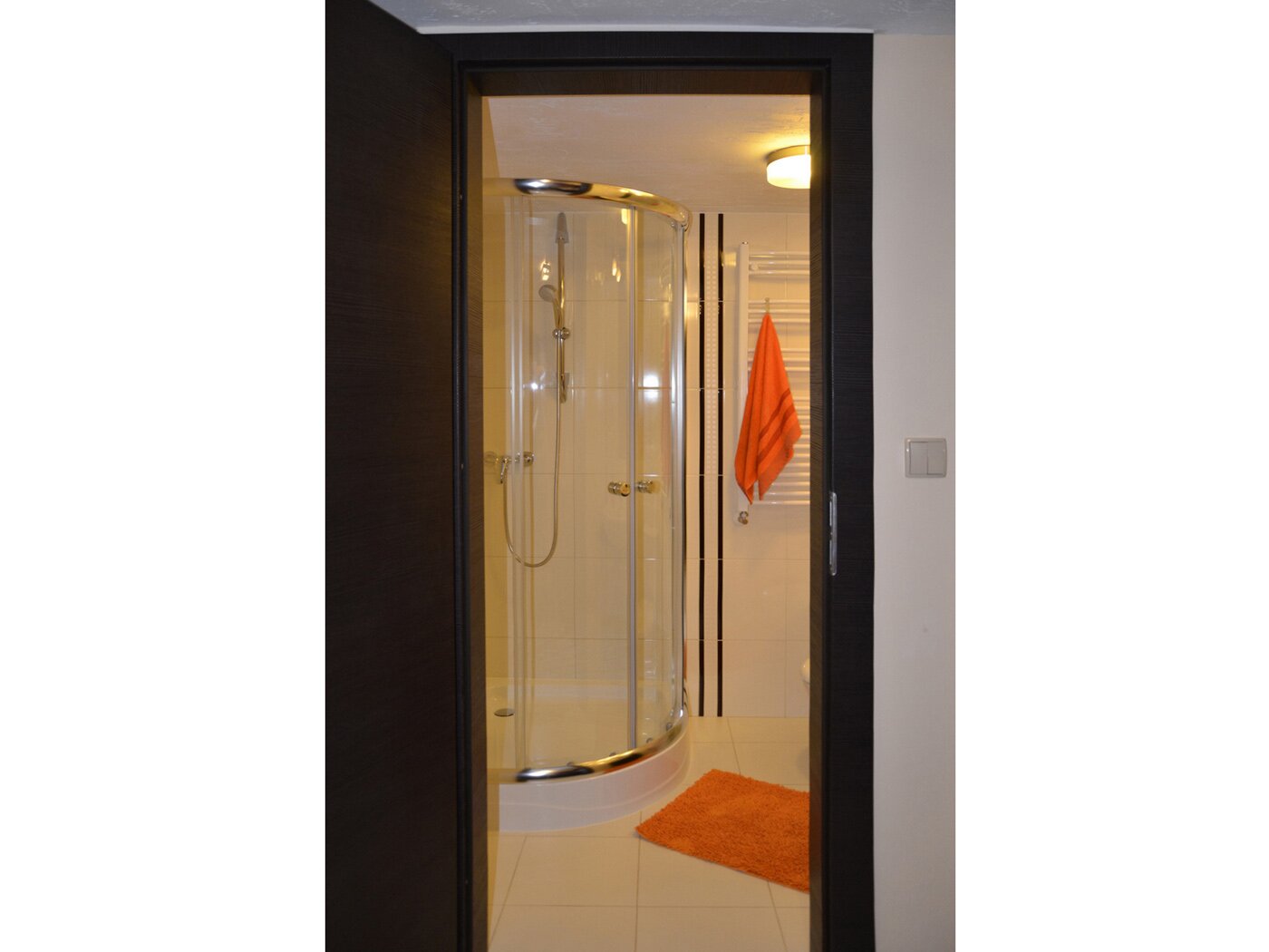 Pokój nr 1 - przy wejściu do łazienki - Pokoje Władysławowo