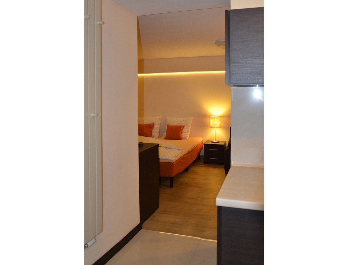 Pokój nr 1 - wejście do pokoju - Pokoje Władysławowo